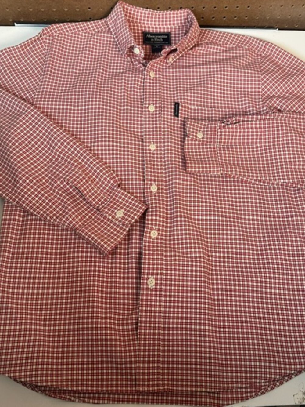 Abercrombie & Fitch Men's Size Medium Red White Plaid Button Down LS Shirt